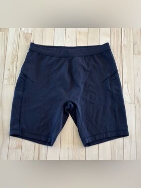 Lululemon Linerless Black Shorts Large